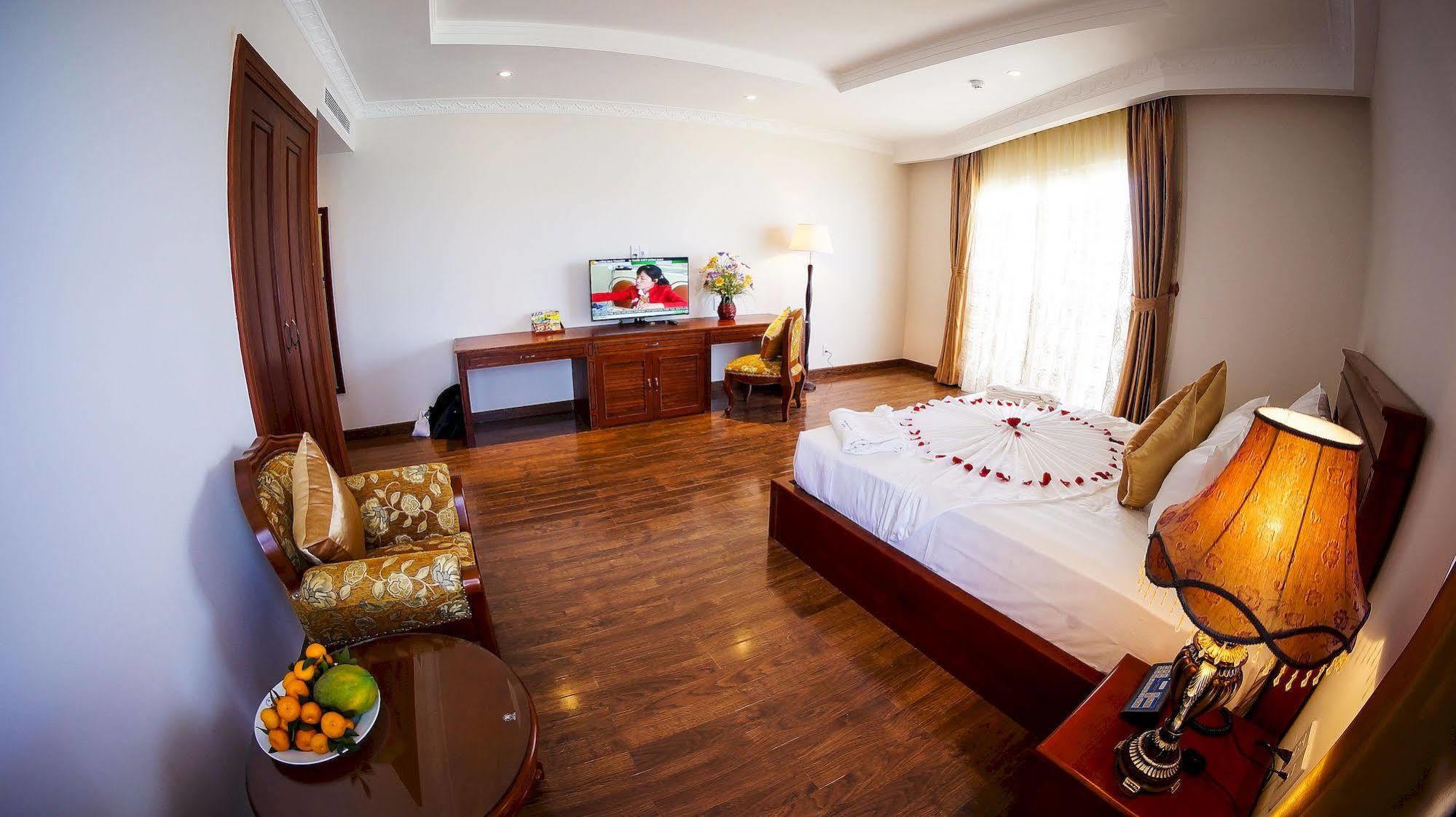 Nha Trang Palace Hotel Esterno foto